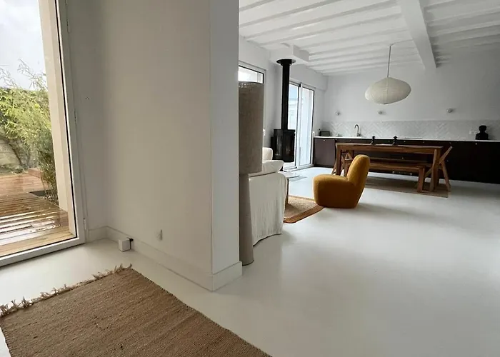 Centre-ville, Proche *