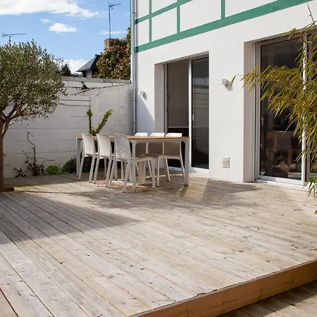 Centre-ville, Proche *